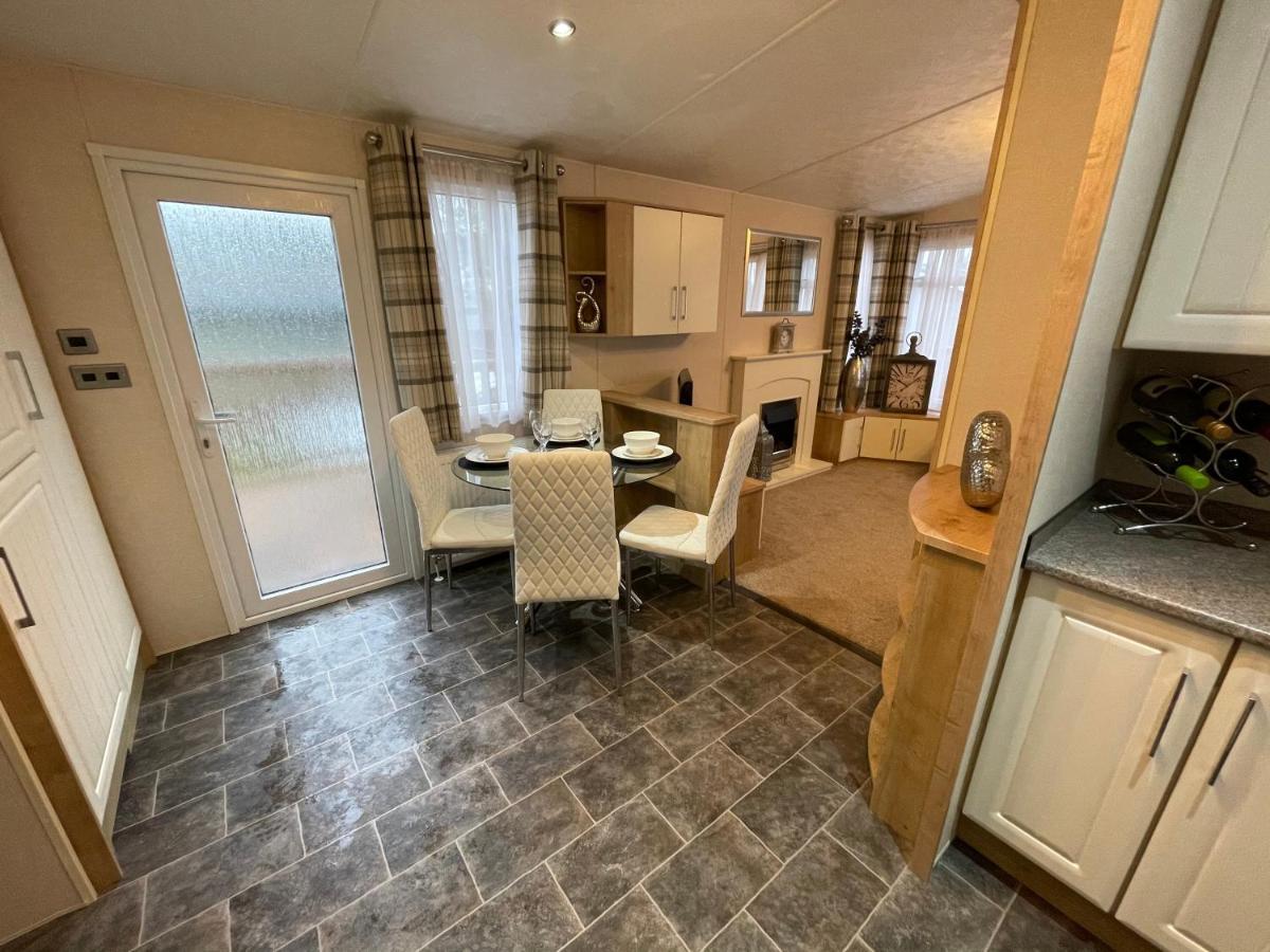 Two Bedroom Caravan At Lilliarsedge Jedburgh Exterior photo